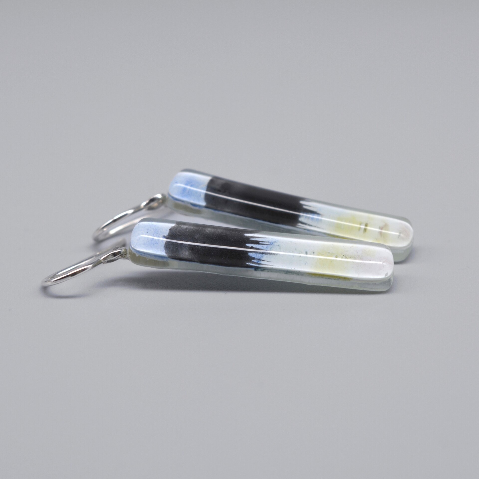 Pendientes largos con nube negra, vidrio y plata de ley - 3