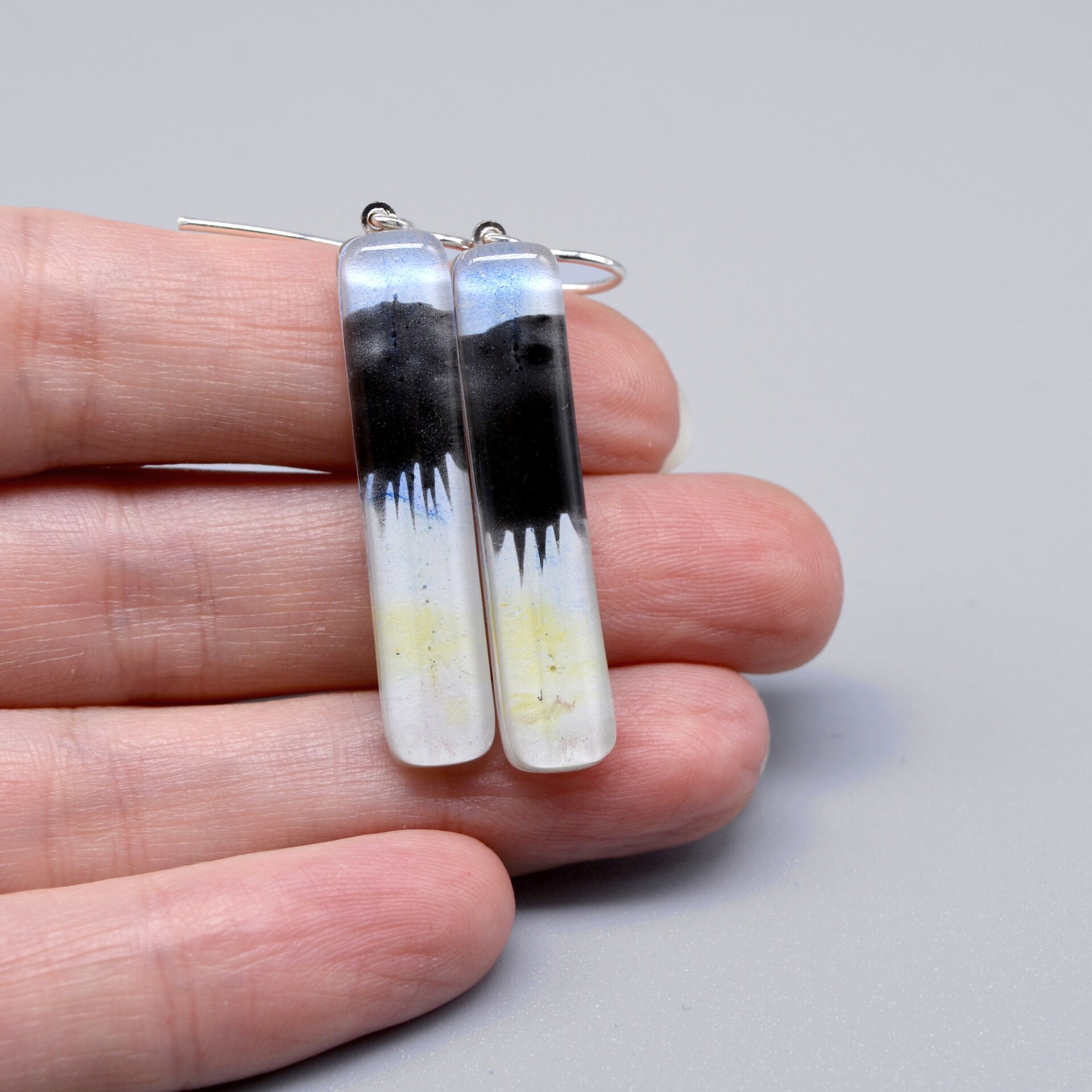 Pendientes largos con nube negra, vidrio y plata de ley - 4