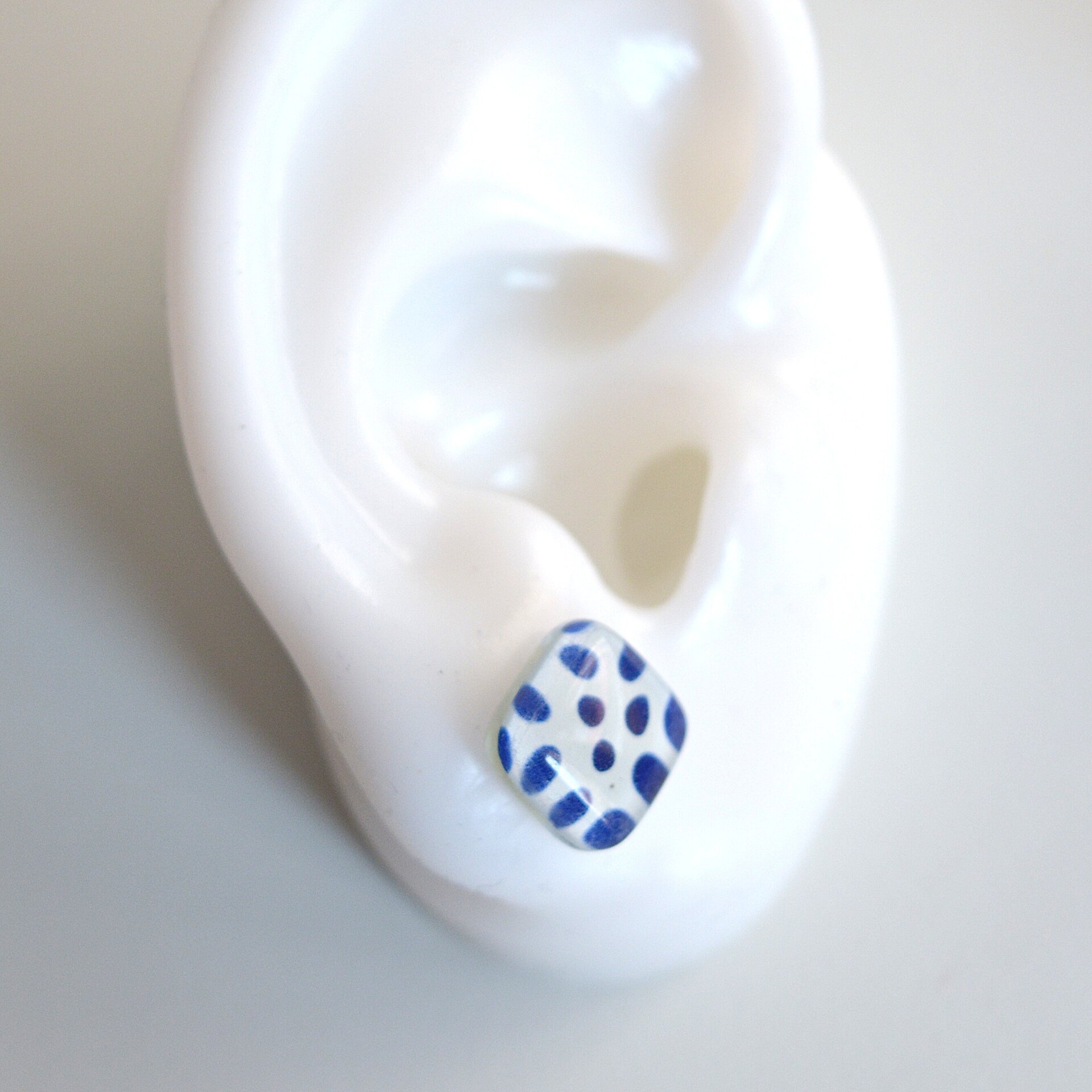 Pendientes con lunares en blanco y azul. Joyas de vidrio y plata de ley - 5
